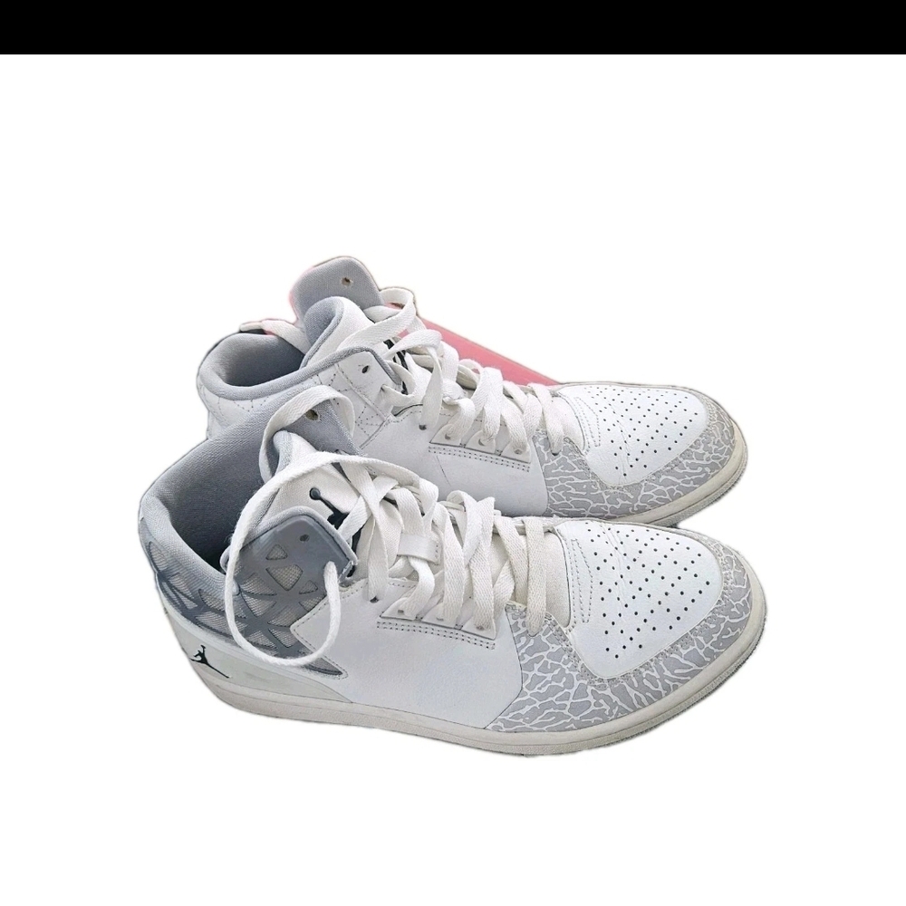 Jordan 1 Flight 3 White Wolf Grey High Top Sneaker 706954-103 Leather